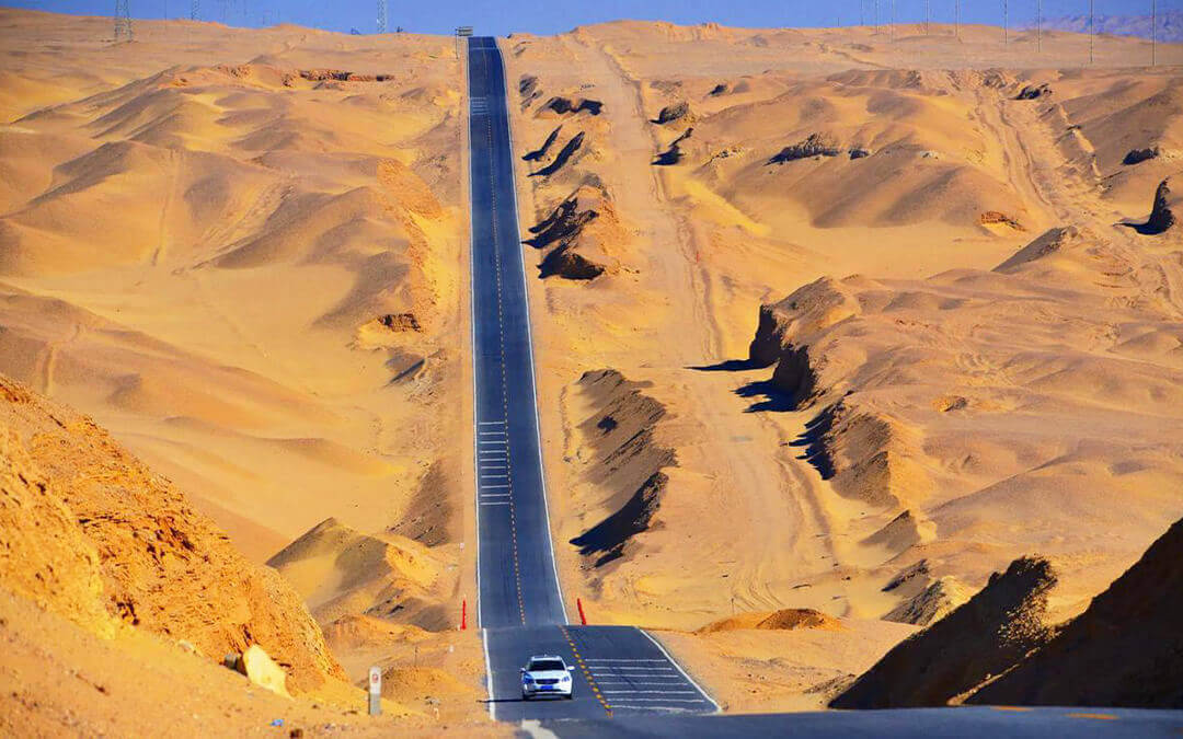 途經S21沙漠公路