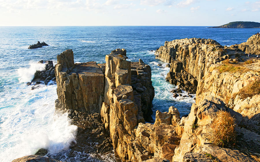 世界級地質絕景‧東尋坊
